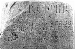 A homenagem, em Pax Iulia, a um sacerdote romano