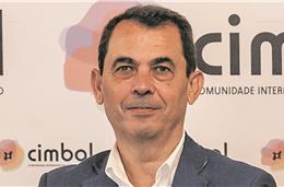Três Perguntas a António José Brito
