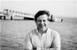 “Escrevo sobre aquilo que me inquieta, que me perturba”