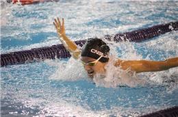 Nadadora Carolina Machado, do CNB, brilha nos nacionais