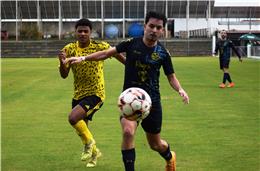 Resultados e classificações: Um tomba gigantes