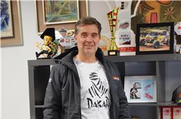 O empresário Daniel Mestre, diretor executivo da Easypneus, e as histórias vividas nos bastidores do Dakar 2026