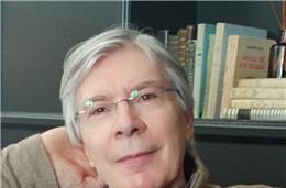 Crónicas escritas antes da Revolução publicadas em livro