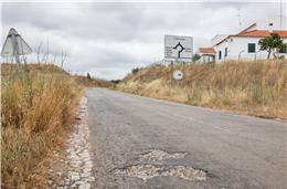 Troço entre Pias e Brinches, no concelho de Serpa, está em obras, numa intervenção que demorará nove meses