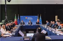 Governo anuncia três novas automotoras bimodo para Beja