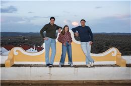 “Levamos ao público a terra que nos viu nascer”