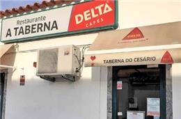 À Mesa: A Taberna do Cesário