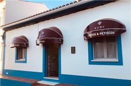 À Mesa: Tintos & Petiscos em Vaiamonte