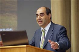 Paulo Arsénio desafia Governo a antecipar A26 e ferrovia