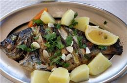 O Lavrador de Almograve com produtos do mar