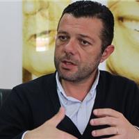 Não às águas em baixa. Está claro como a água porquê!