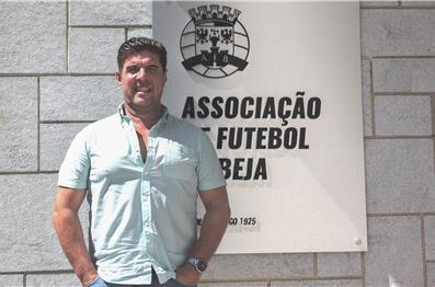 “Campeões no futebol e na vida…”