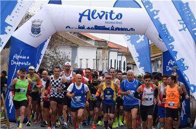 Carolina Escada (Salesianos) e Nuno Lopes (Comércio Indústria) venceram a corrida entre os castelos de Alvito e Viana do Alentejo