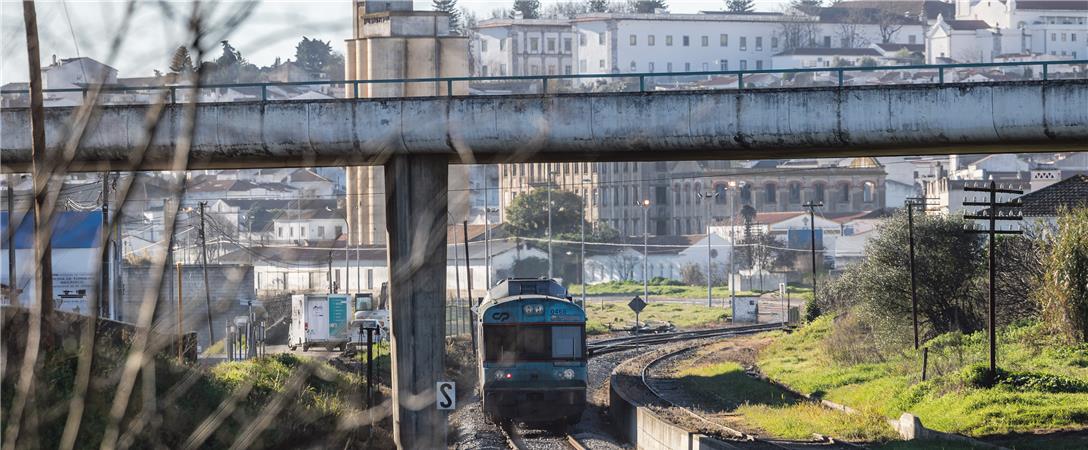 PS do Baixo Alentejo saúda  intervenções na ferrovia e no IP8