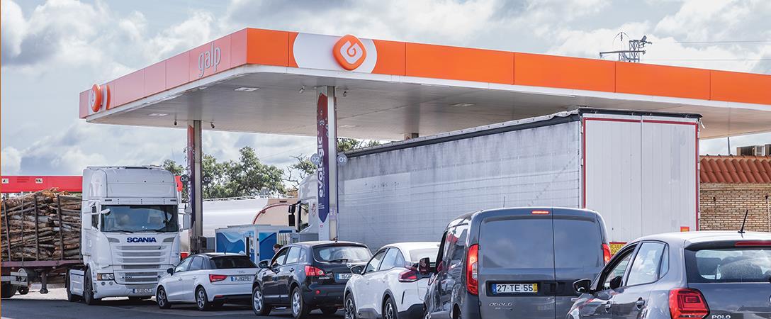 A “romaria” portuguesa às bombas de gasolina espanholas